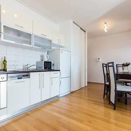 Apartment Ana *